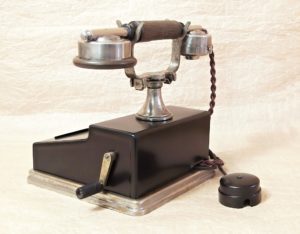 MB telefonni pristroj Telegrafia staré TELEFONY - sbírka