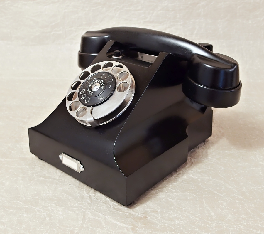 bakelitovy telefon Tesla Prchal Ericsson staré TELEFONY - sbírka