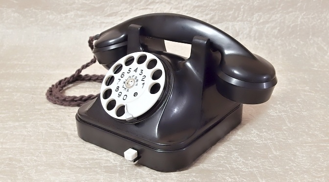 bakelitovy telefon Tesla Telegrafia renovace - kalamáře, kancelářské potřeby