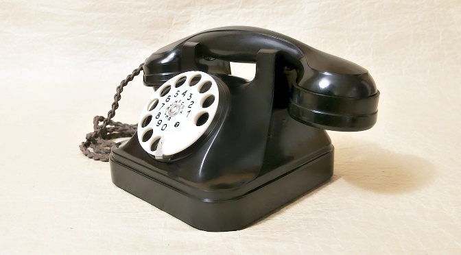 bakelitovy telefon pujcovna Vintage PŮJČOVNA - telefony