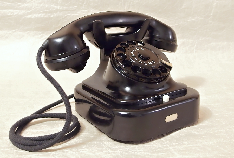 bakelitovy telefon tesla na prodej - staré telefony a náhradní díly