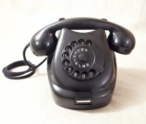 retro bakelitovy telefon Tesla T57 staré TELEFONY - sbírka