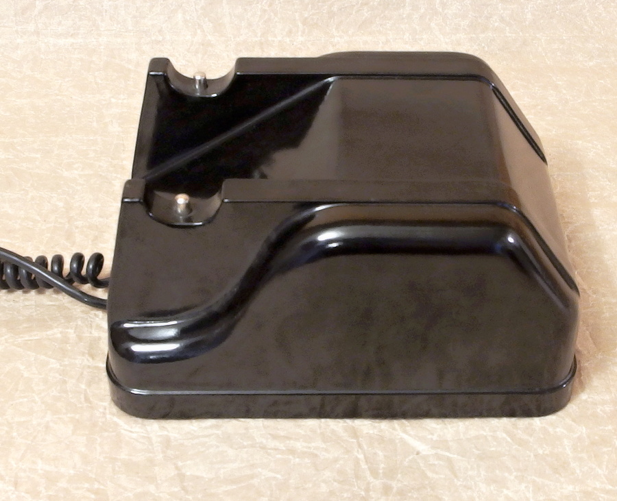 retro bakelitovy telefon s klickou 4 - staré telefony a náhradní díly