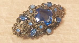 starozitna broz modre sklo 25e - šperky, hodinky, odznaky