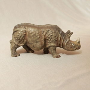 starozitna hracka nosorozec figurka
