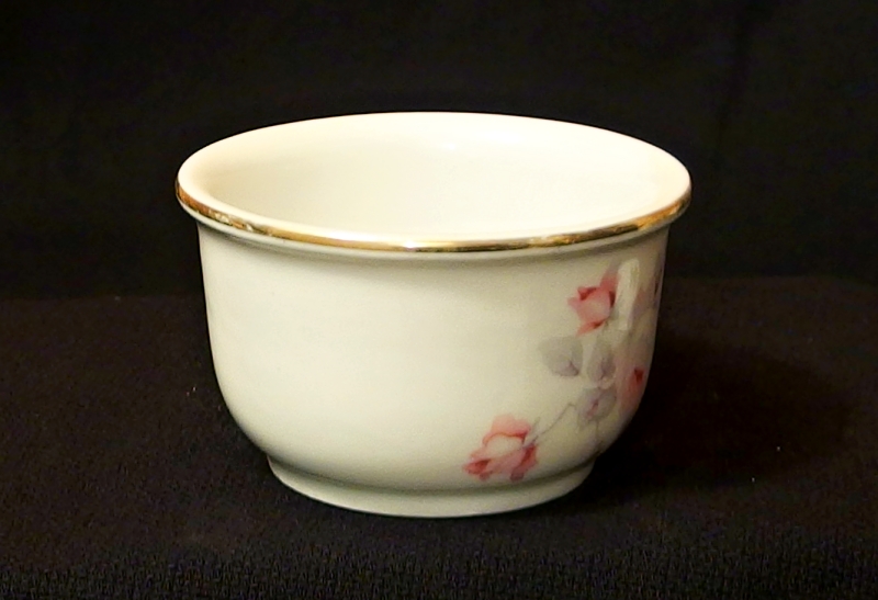 starozitny hrnecek ruze 10b - keramika, porcelán, sklo