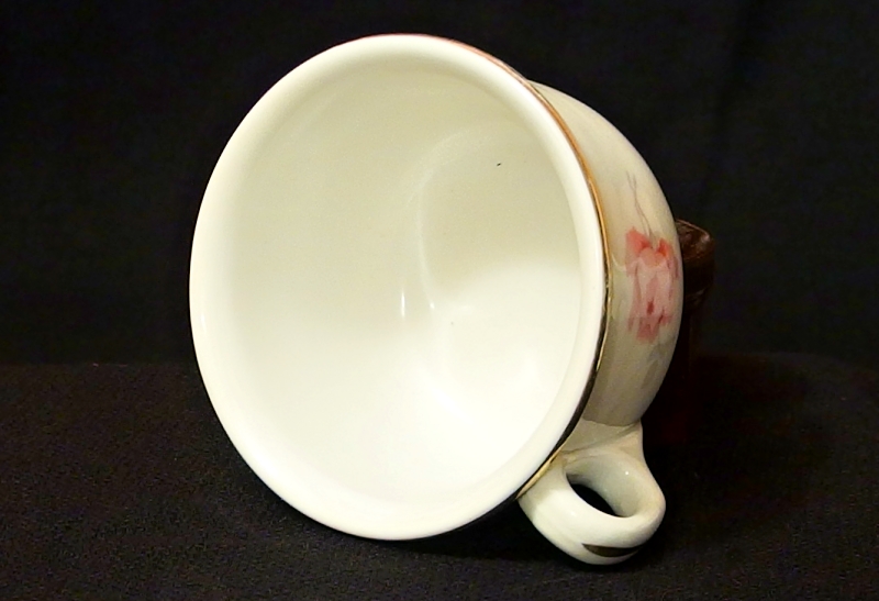 starozitny hrnecek ruze 10e - keramika, porcelán, sklo