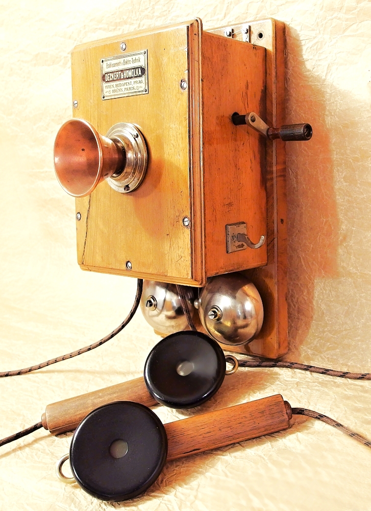 starozitny telefon Deckert Homolka staré TELEFONY - sbírka