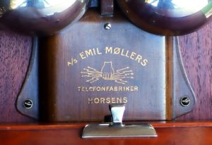 starozitny telefon Emil Møllers staré TELEFONY - sbírka