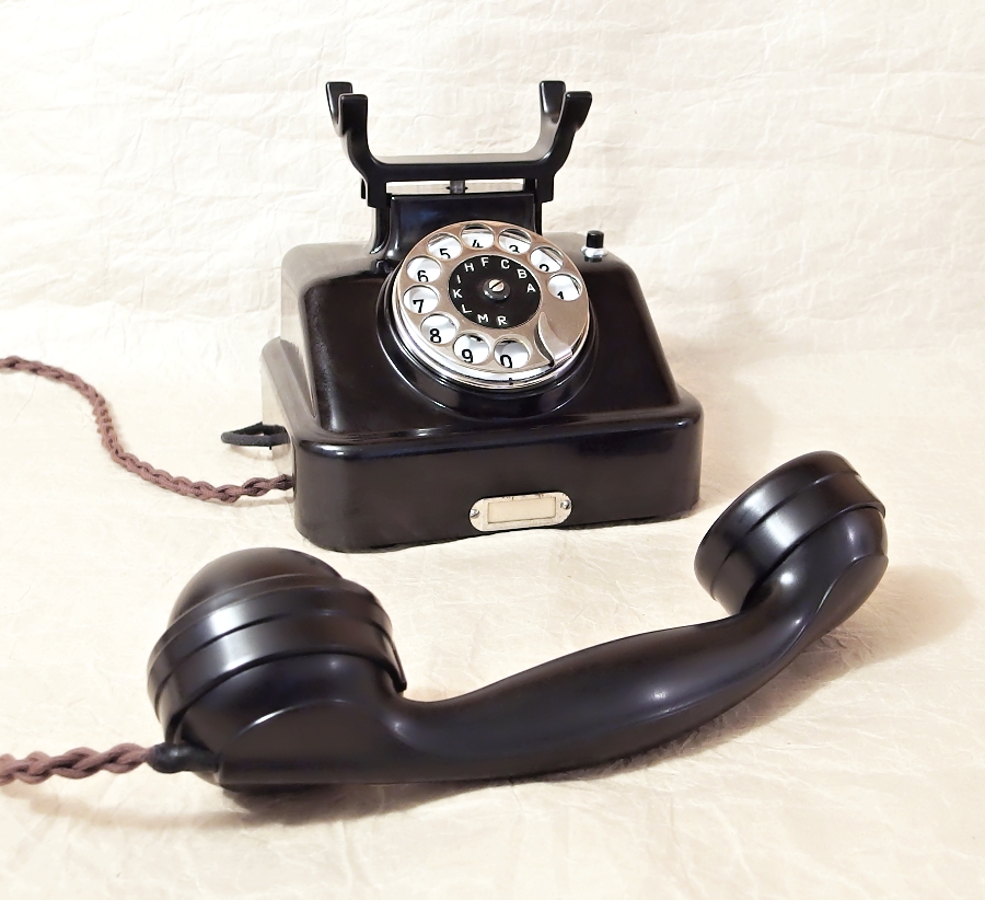 starozitny telefon Mikrophona se sluchatkem 1 staré TELEFONY - sbírka