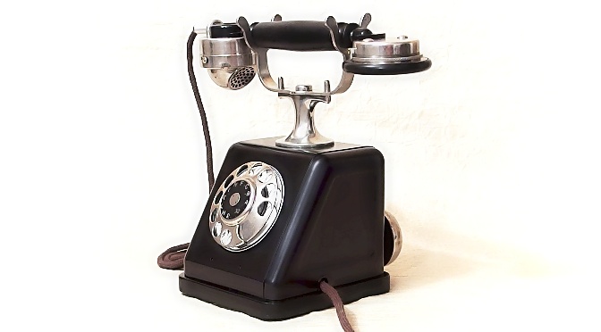 starozitny telefon PRITEG aut Vintage PŮJČOVNA - telefony