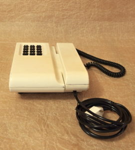 stary telefon Tesla FS 2852 4 - staré telefony a náhradní díly