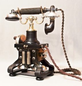 telefon Ericsson Skeleton 1919 b staré TELEFONY - sbírka