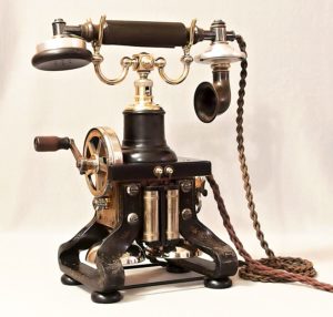 telefon Ericsson Skeleton 1919 c staré TELEFONY - sbírka