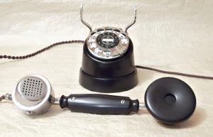 telefonni pristroj telegrafia kopytko staré TELEFONY - sbírka
